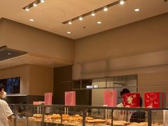 面包甜点陈列柜-好利来(大兴龙湖时代天街店)