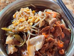 -灵山卢梅燕粉店