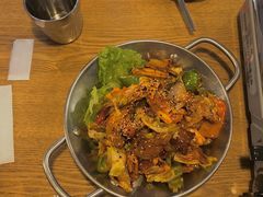 鱿鱼炒五花肉-富乐满韩国正宗炸鸡韩国料理(虹泉路店)