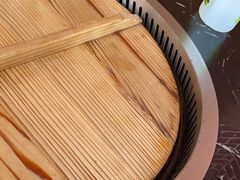 -三江鱼东北特色铁锅炖(骆驼店)