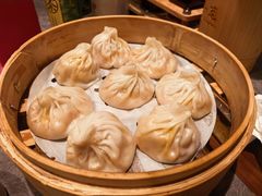 -莱莱小笼·乔艾