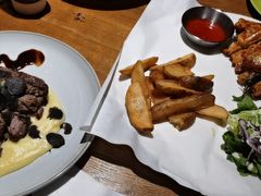 -JINNS锦时 steak&pizza(浸信会礼拜堂旧址店)