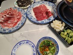 -一只羊·铜锅涮羊肉烧烤