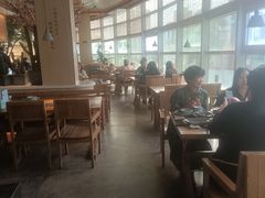 -蜜桃餐厅·伴山(湖滨商业街店)