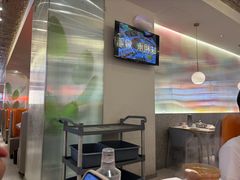 -黄记煌三汁焖锅(新佳丽江汉路店)