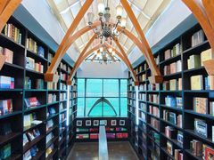 -钟书阁(松江泰晤士小镇店)