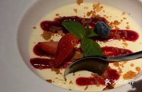 Raspberry Vanilla Pudding