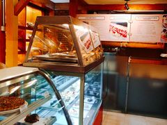 面包甜点陈列柜-丽都DELICATESSEN熟食店