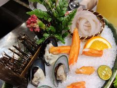 -泓炙颐凤鲜海鲜火锅料理(桐乡店)