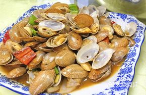 Stir-Fried Clams with Bell Peppers