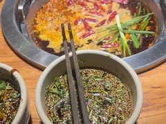 -城墙拐拐火锅(三峡广场黑金冠店)