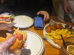 -Thanks美式餐厅(汉堡咖啡店)