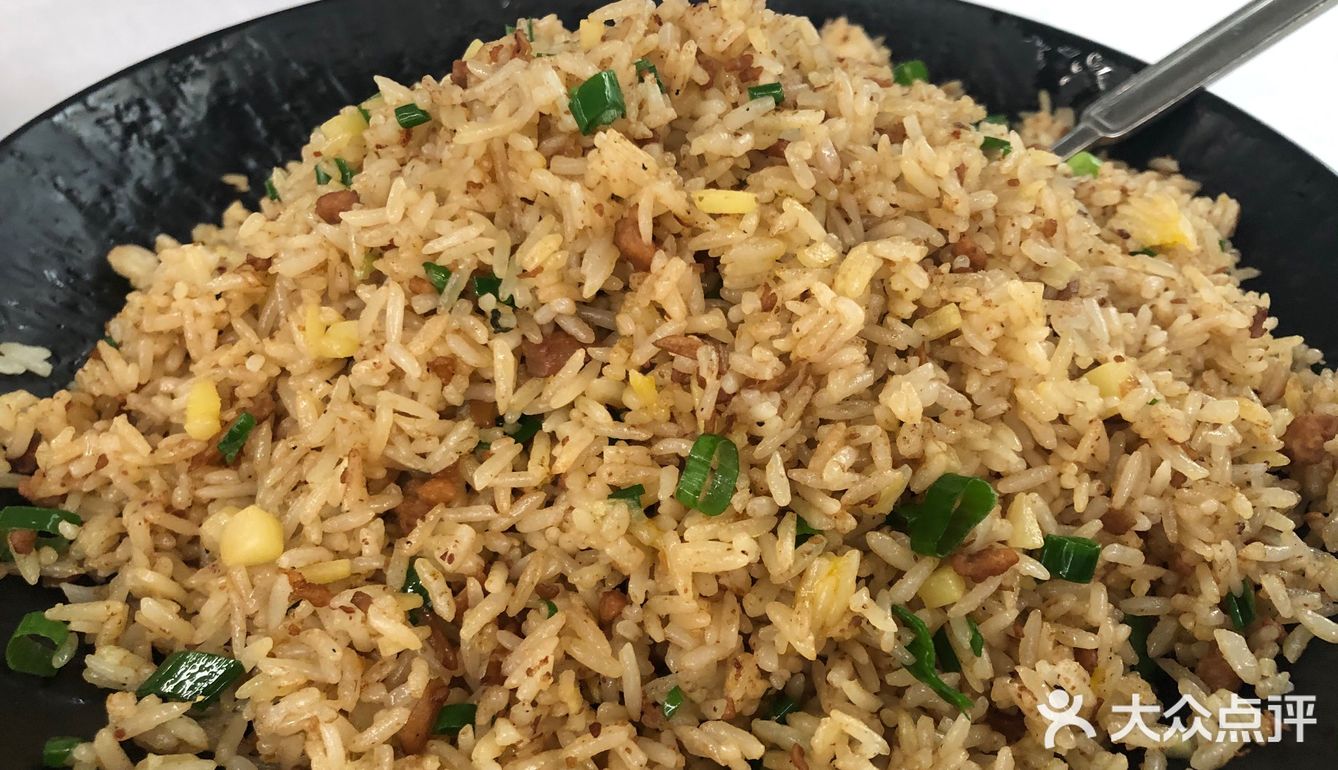 再来一个下饭的紫苏茄子豆角，茄子超入味，豆角有点老