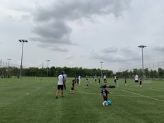 -Riverside河畔少儿足球培训(前滩店)