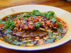 -拈签一笑黄牛肉辣卤串串