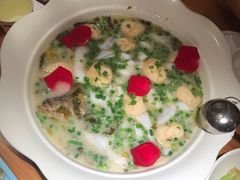 渔夫爱上酸菜鱼-江渔儿酸菜鱼(映月湖环宇城店)