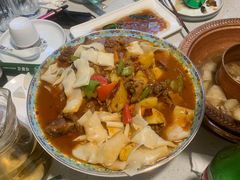 沙湾大盘鸡-品疆山新疆特色主题餐厅