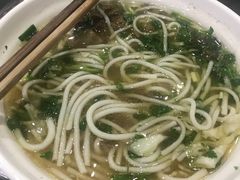 -花溪王记牛肉粉(四季花溪商场店)
