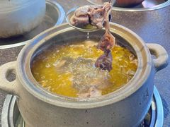 -菌自由丨野生菌火锅特色庭院餐厅(丽江古城店)