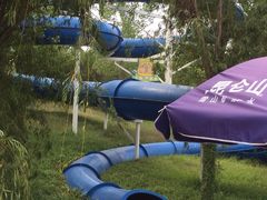 -黄河谷马拉湾海浪浴场