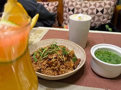 青椒牛柳蛋炒饭-意卡菲·欢乐聚会餐厅(华侨店)