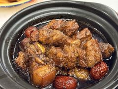 瓦罐红烧肉-堂瓦里·33年传统赣菜(第一街区店)