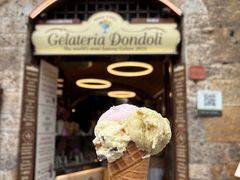 -Gelateria Dondoli