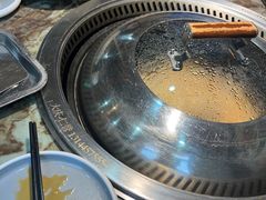 铁锅炖鸡-锅老头海鲜铁锅炖