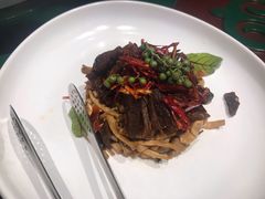 香辣菌菇肉干-九十九顶毡房(阜石路店)