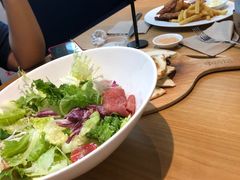 -文汇新民联合报业集团(上海报业大厦店)