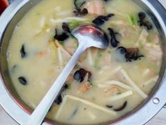 -美芳酒家(湖西路菜场店)