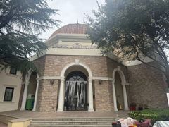 -梦翔龙湖滟澜山游泳俱乐部