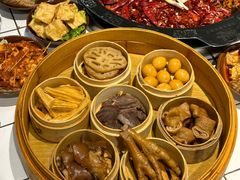 -卤校长老火锅(杨家坪直营店)
