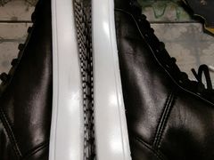 -京伟修鞋洗鞋奢侈品皮具护理店