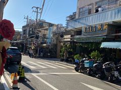 -溪岸路花鸟市场