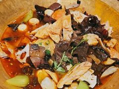 -毛肚向右·川渝毛肚王(经开永旺店)