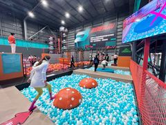 -极限PLAY运动娱乐新世界·团建派对潮玩休闲馆·室内蹦极高空游乐园