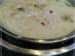 -老来福·非遗酸汤兔(凯旋路店)
