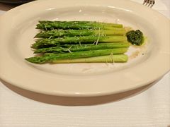 -马克西姆俄罗斯餐厅(通亚街店)