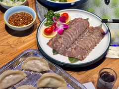 -山河屯铁锅炖·非遗东北菜(南山店)