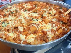 -亲昵春川鸡排(韩国美食街店)