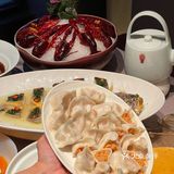 西安 ！！一个饺子🥟居然11块钱 。 。  