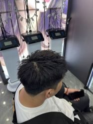 -藤野造型烫染·漂发