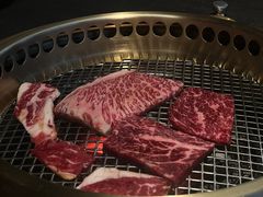 -铭牛烧肉·和牛海鲜自助(高新月牙湖店)