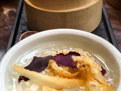 -银米·云南传统过桥米线(双廊黑金冠店)