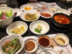 -韩屋韩国料理(天山路店)