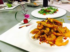 -双子楼大酒店(城开国际写字楼店)