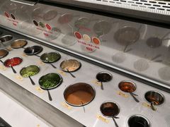 自助调料区-左庭右院鲜牛肉火锅(浦江欢乐颂店)
