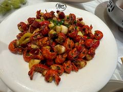 -肥肥虾庄·金牌油焖大虾(首义路店)