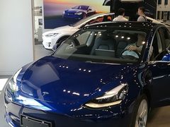 -TESLA 特斯拉(上海太古汇体验店)